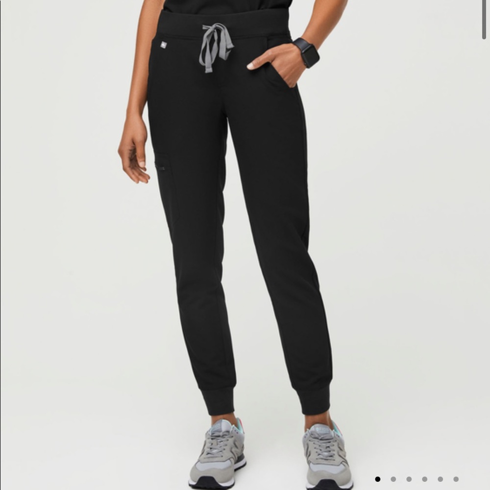 FIGS Zamora scrub pant